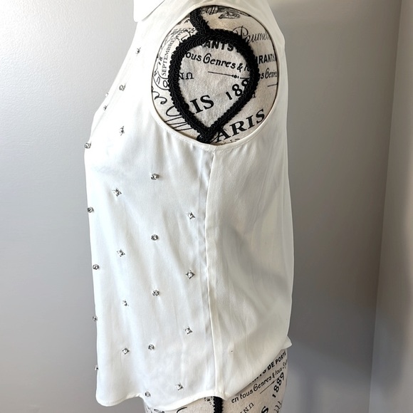 ANN TAYLOR PETITE XSP • IVORY SLEEVELESS BLOUSE • FAUX PEARLS and CRYSTALS - Picture 5 of 9